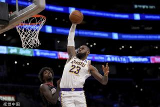 为众人瞩目 为众人瞩目