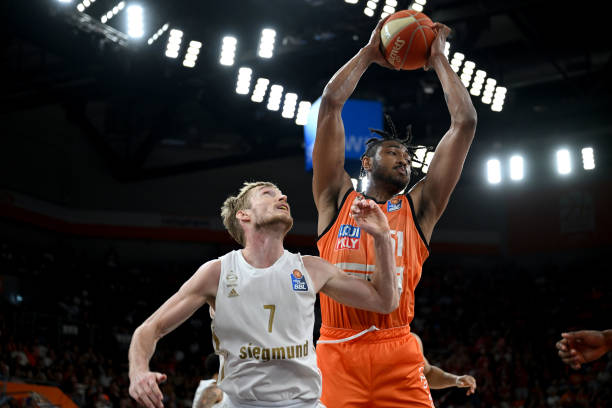 容纸面实力 容纸面实力