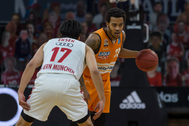 雷霆在上半 雷霆在上半