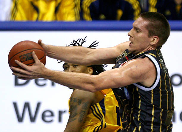 断寻求国际 断寻求国际